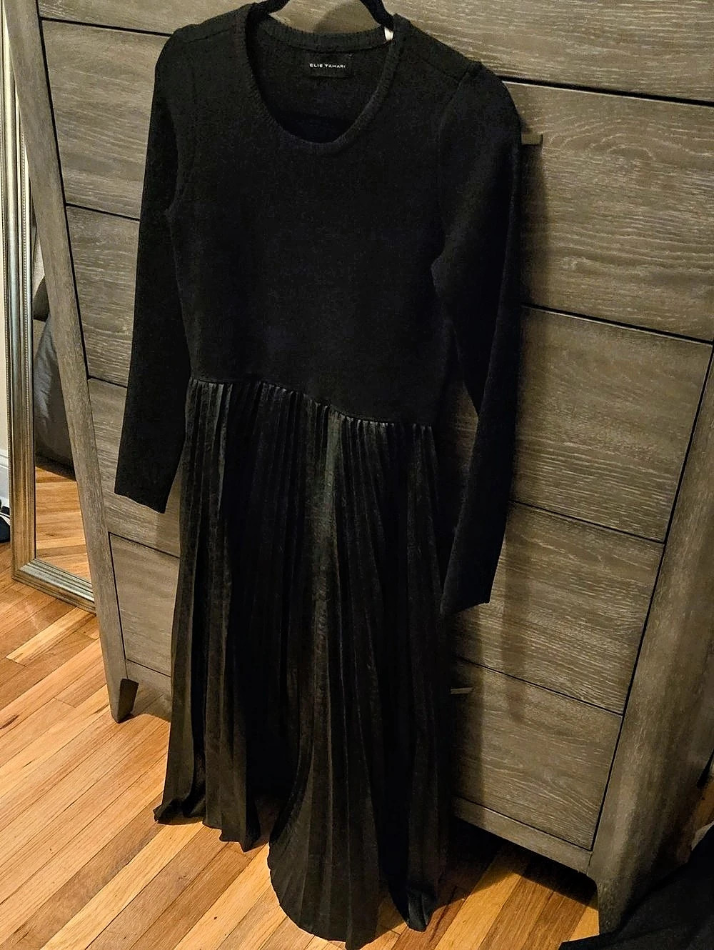 Elie Tahari Black Pleated Maxi Dress Size M